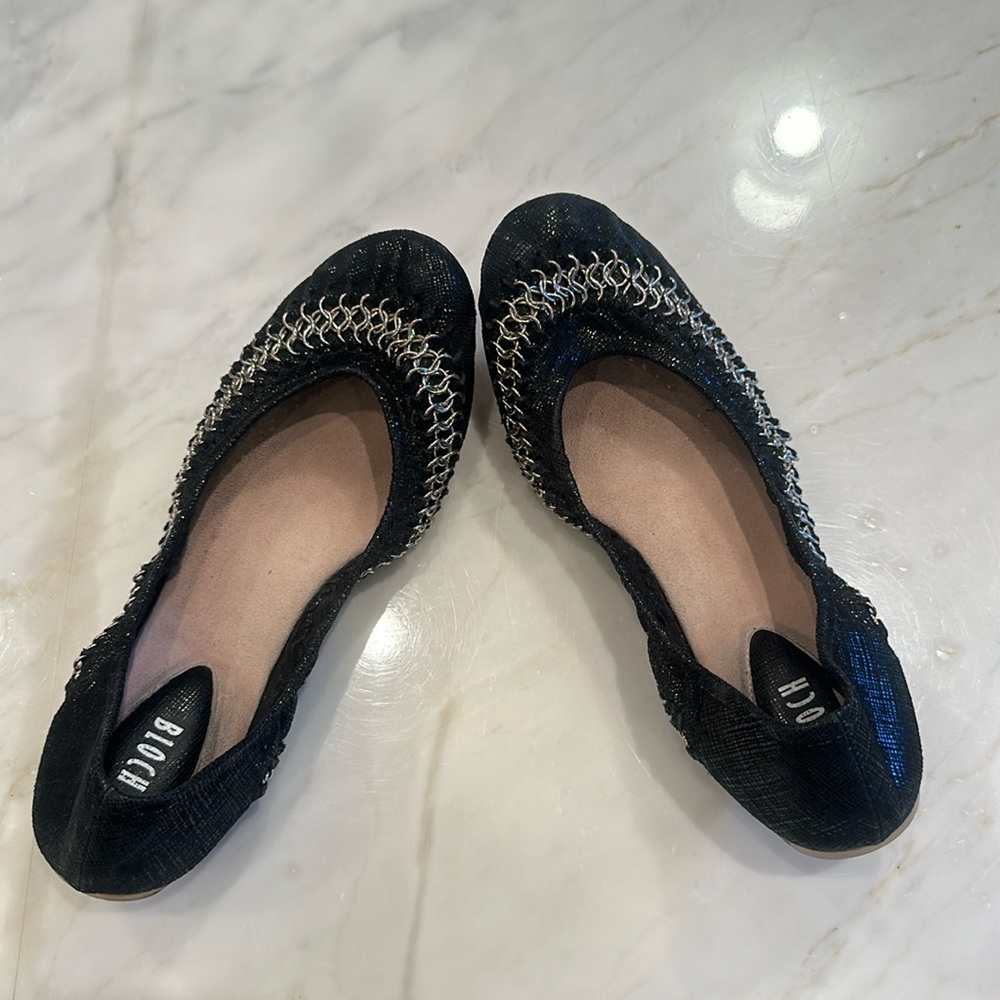 BLOCH black ballet flats with metallic chain design. Size 36.5.